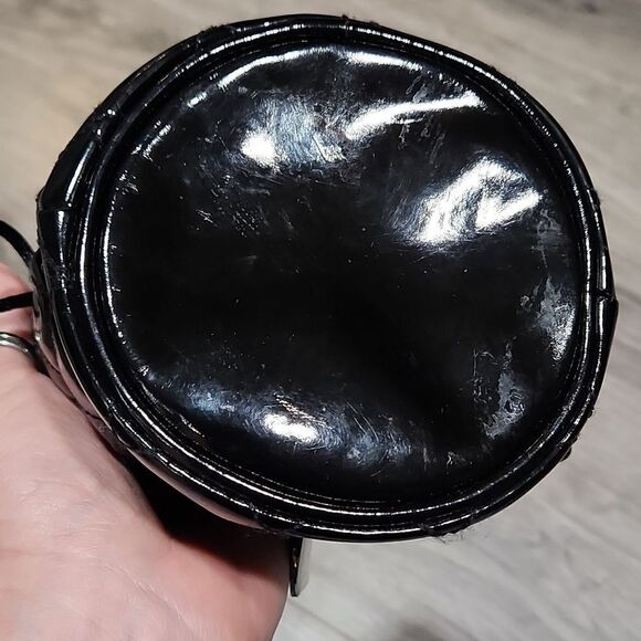 Guess Black Patent Leather Small Drawstring Travel Jewelry Pouch - Picture 4 of 4